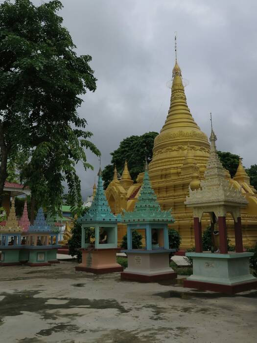 Pagoda Ein Daw Yar. Pagoda Ein Daw Yar.