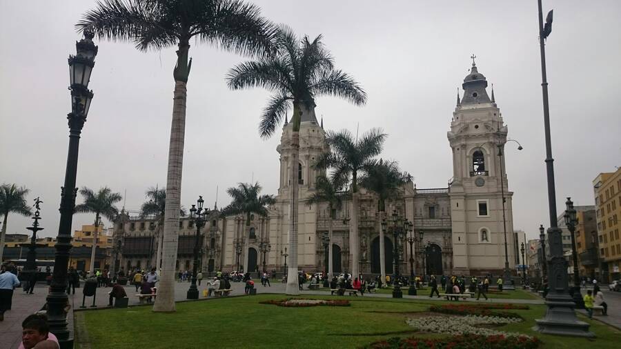 Jak jinak - Plaza de Armas. Jak jinak - Plaza de Armas.